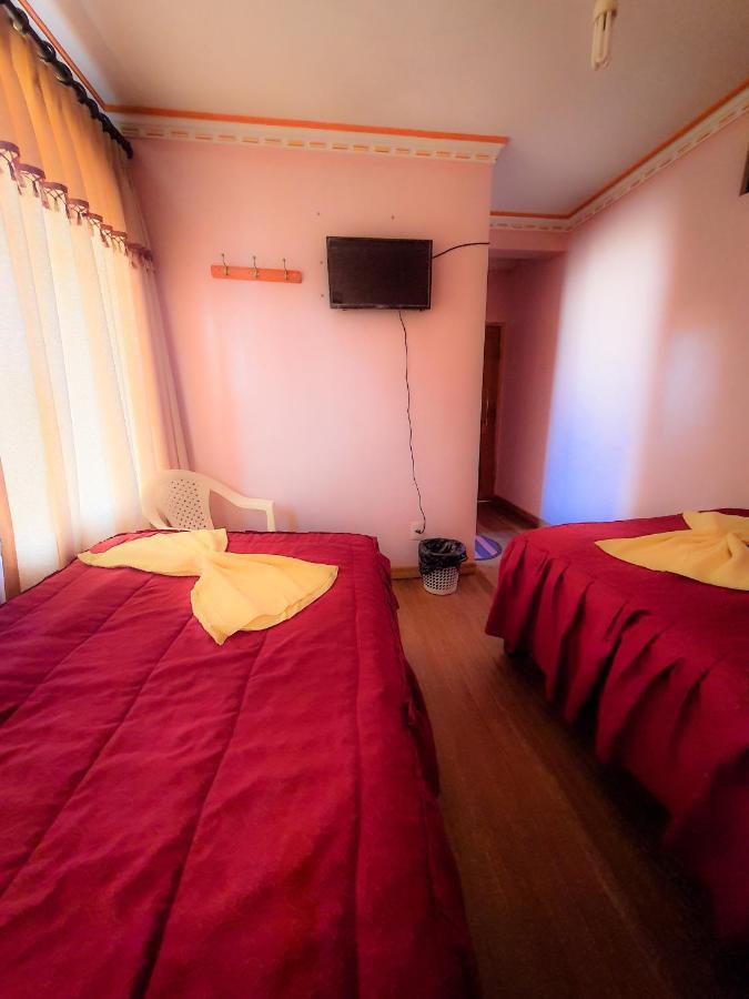 Hostal Luz Yhobimar Copacabana  Eksteriør bilde