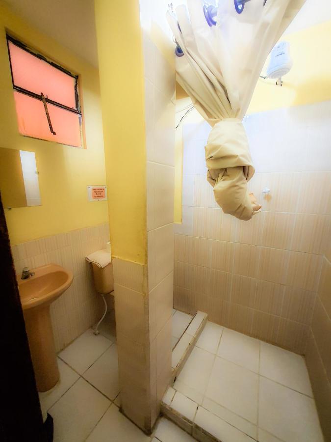 Hostal Luz Yhobimar Copacabana  Eksteriør bilde