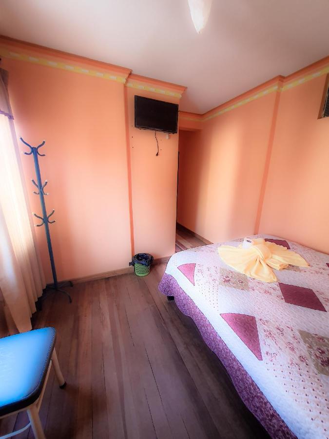 Hostal Luz Yhobimar Copacabana  Eksteriør bilde